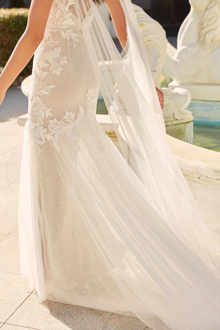 robe de mariée avec traine et voile